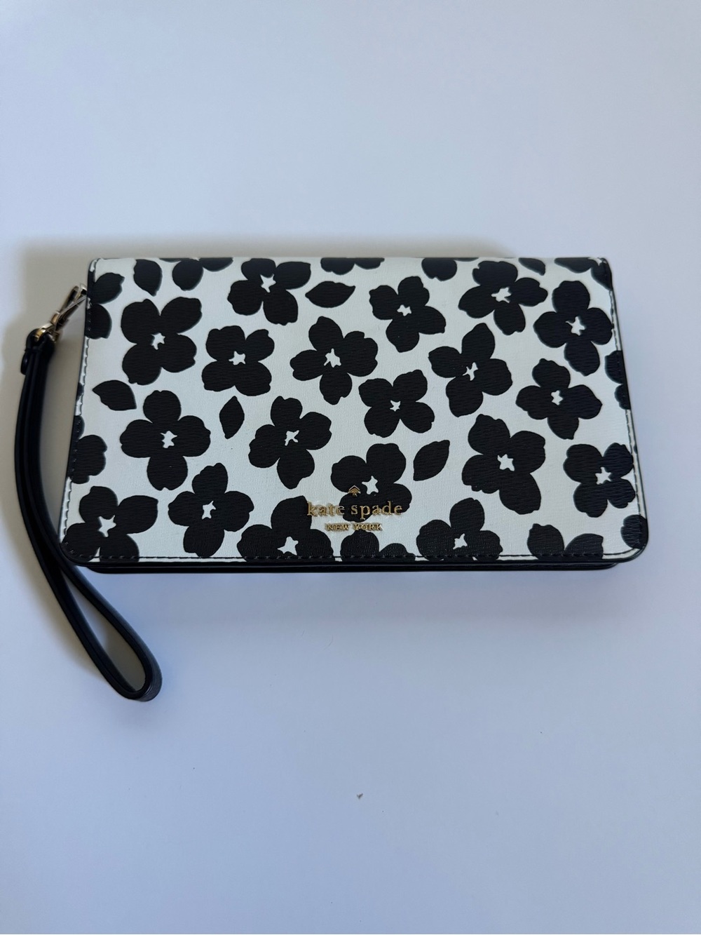 kate spade Black Leather Wristlet Clutch Wallet - NWT